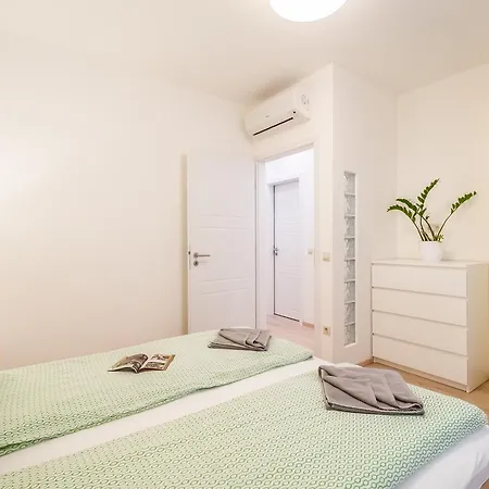 Lägenhet The Lion's Loft - 4br & 3ba - Terrace - Ac Budapest